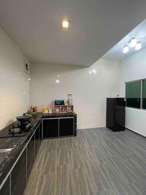 Three Bedroom Tarraced House - Rainahomestay *