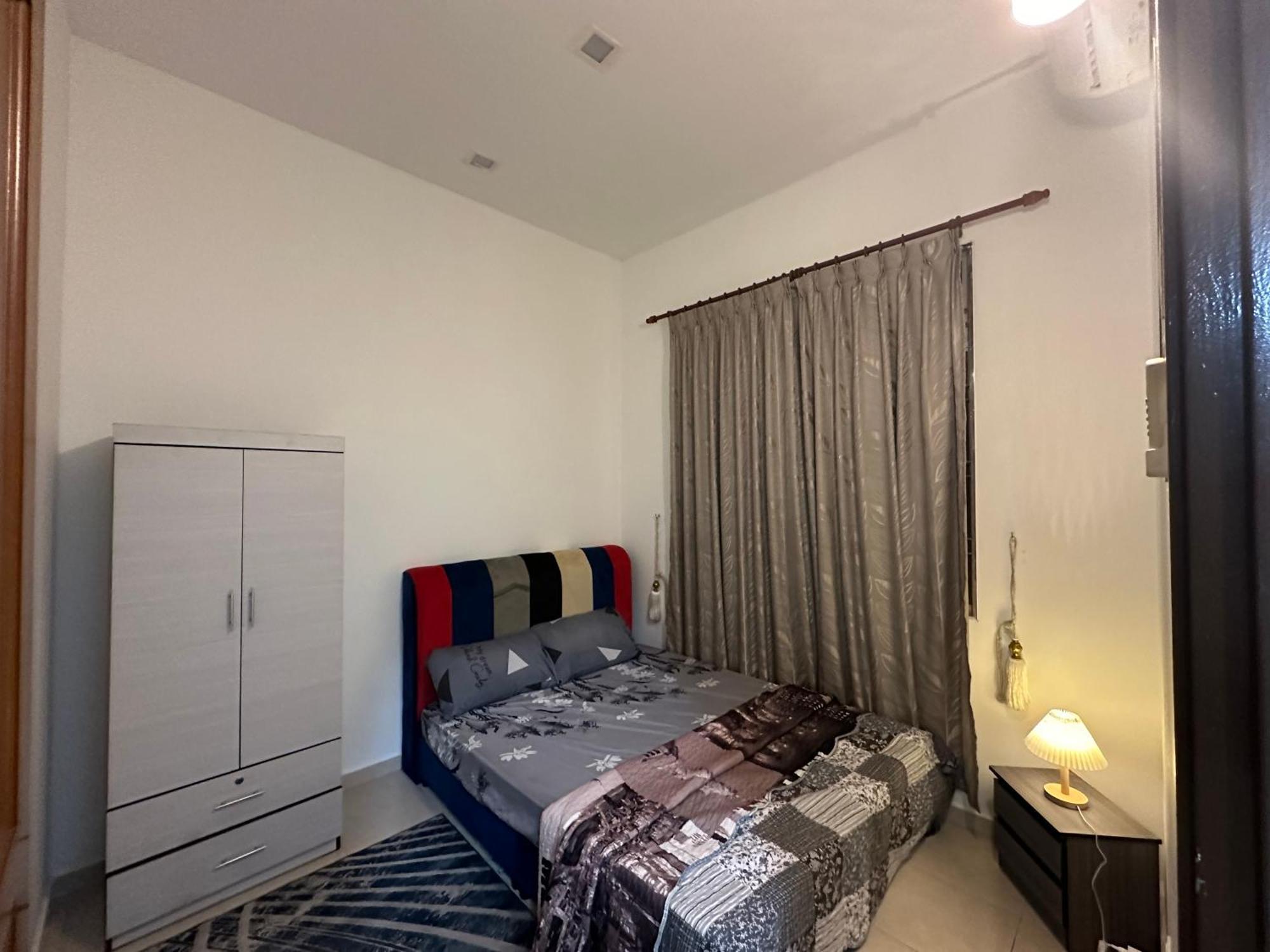 Three Bedroom Tarraced House - Rainahomestay Pasir Gudang